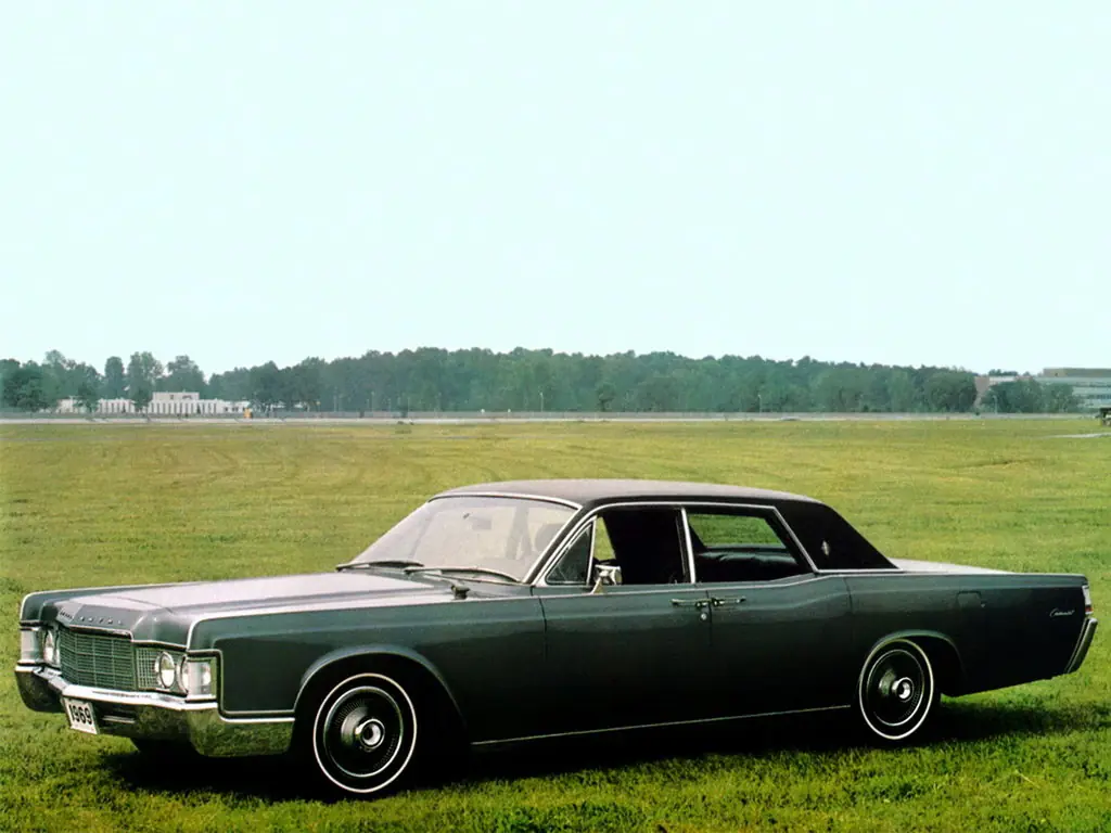 Lincoln Continental (53A) 4 поколение, 5-й рестайлинг, седан (1967 - 1969)